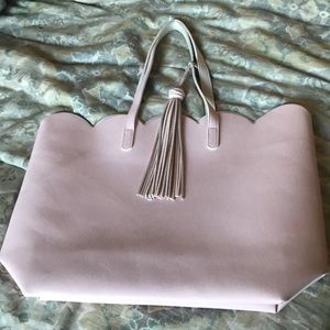 Light Pink Scallop Tote